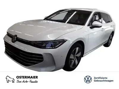 Second-hand VW Passat Elegance 150 CP (110 kW) 2025 Alb Break