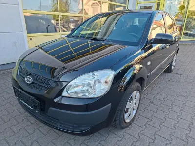 Gebraucht Kia Rio EX 97 PS (71 kW) 2006 Schwarz Limousine
