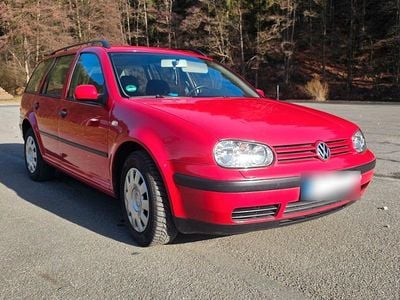 Gebraucht VW Golf IV Comfortline 101 PS (74 kW) 2003 Rot Kombi