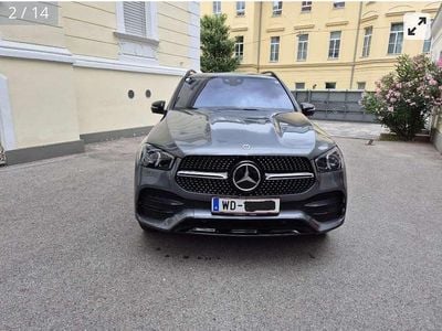 Second-hand Mercedes GLE300 272 CP (200 kW) 2023 Gri SUV