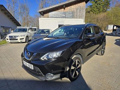 Gebraucht Nissan Qashqai N-Connecta 116 PS (85 kW) 2016 Schwarz SUV