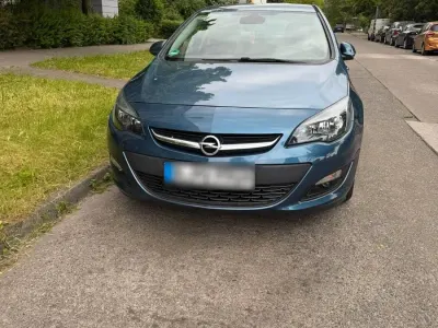 Gebraucht Opel Astra 100 PS (73 kW) 2015 Blau Kleinwagen
