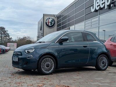 Gebraucht Fiat 500e Style 86 kW (118 PS) 2023 Grün Limousine