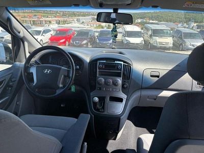 Hyundai H-1