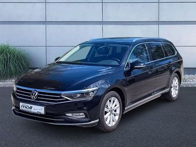 Gebraucht VW Passat Elegance 150 PS (110 kW) 2021 Deep black perleffekt Kombi