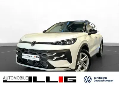 Gebraucht VW T-Roc Life 150 PS (110 kW) 2026 Pure white uni schwarz (weiß) SUV
