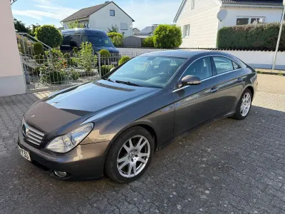 Gebraucht Mercedes CLS320 224 PS (164 kW) 2007 Beige Coupé