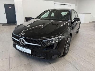 Gebraucht Mercedes A180 136 PS (100 kW) 2024 Schwarz Limousine