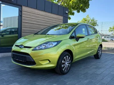 Usata Ford Fiesta Trend 60 CV (44 kW) 2009 Verde Utilitaria