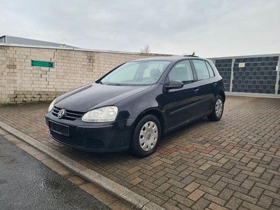 Usata VW Golf IV Trendline 90 CV (66 kW) 2005 Nero Berlina