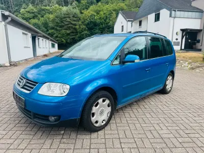 Gebraucht VW Touran 116 PS (85 kW) 2003 Blau Van / Kleinbus