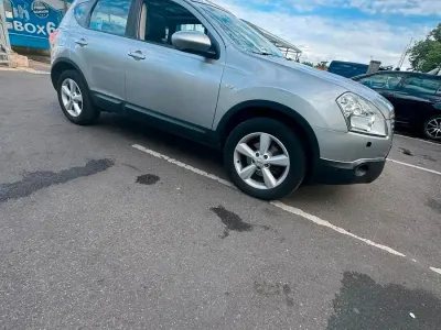 Gebraucht Nissan Qashqai 150 PS (110 kW) 2008 Silber SUV