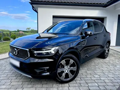 Gebraucht Volvo XC40 150 PS (110 kW) 2021 Schwarz SUV