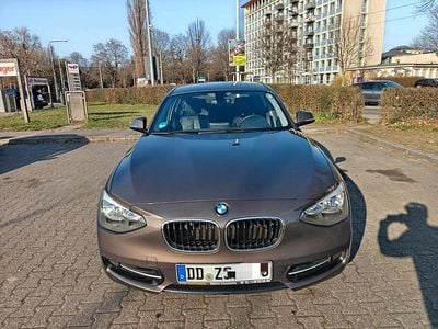 Gebraucht BMW 118 Sport Line 170 PS (125 kW) 2013 Braun Kleinwagen