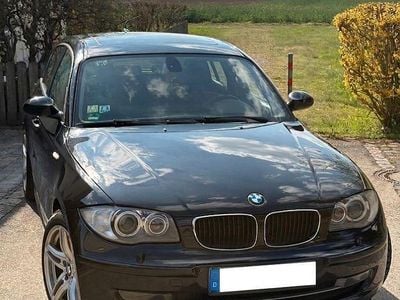Gebraucht BMW 118 143 PS (105 kW) 2007 Schwarz Kleinwagen