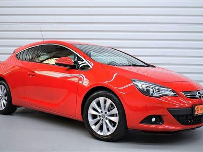 Gebraucht Opel Astra GTC Innovation 120 PS (88 kW) 2012 Rot Coupé