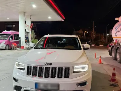 Usata Jeep Grand Cherokee Summit 250 CV (183 kW) 2015 Bianco SUV