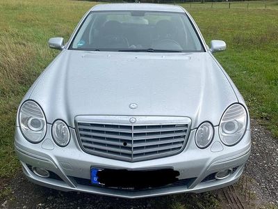 Mercedes E200