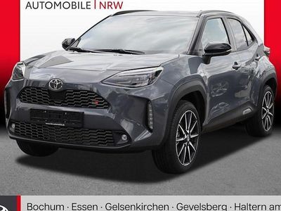 Grau Gebraucht 2025 Toyota Yaris Cross Sport SUV | 32.444 € (Fairer Preis)