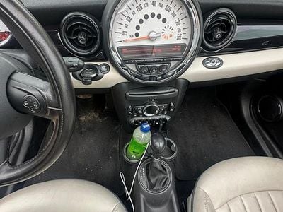 Gebraucht Mini Cooper Cabriolet 122 PS (89 kW) 2011 Rot Cabrio