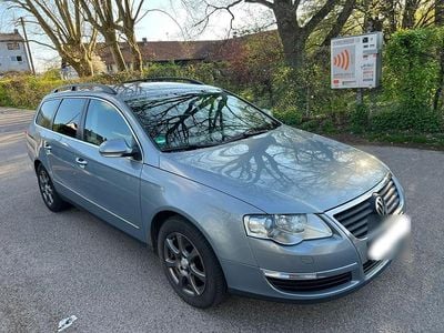 Gebraucht VW Passat 140 PS (102 kW) 2009 Blau Kombi