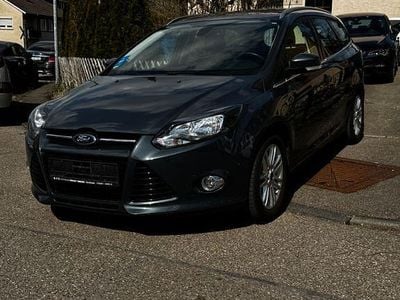 Gebraucht Ford Focus Titanium 125 PS (91 kW) 2014 Grau Limousine