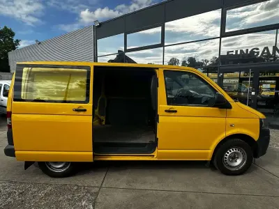 Gebraucht VW T5 84 PS (61 kW) 2014 Gelb Van