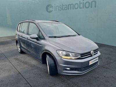 Grau Gebraucht 2019 VW Touran Trendline Van / Kleinbus | 20.090 € (Guter Preis)