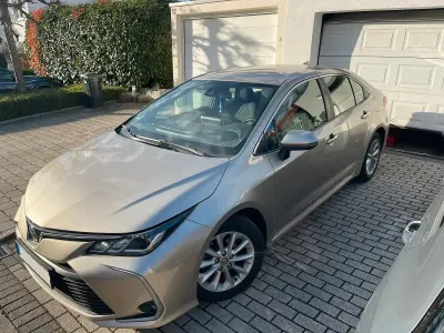 Brugt Toyota Corolla 133 HK (97 kW) 2020 Sølv Sedan