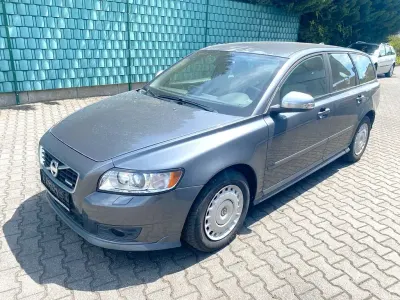 Gebraucht Volvo V50 R-Design Pro 114 PS (83 kW) 2012 Grau Kombi