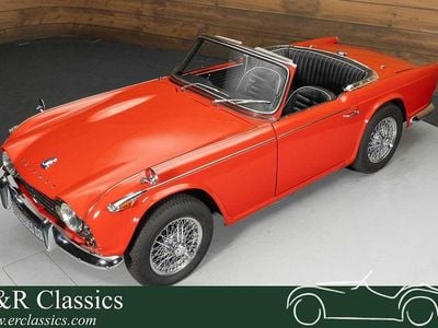 Rot Gebraucht 1962 Triumph TR4 Cabrio | 26.950 €
