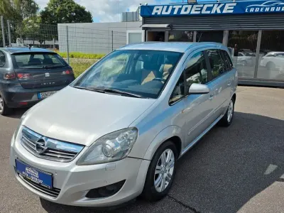 Gebraucht Opel Zafira Innovation 150 PS (110 kW) 2009 Silber Van / Kleinbus