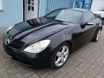 Gebraucht Mercedes SLK200 163 PS (119 kW) 2006 Obsidianschwarz  metalliclack Cabrio