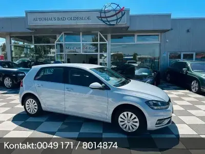 Gebraucht VW Golf VII Trendline 116 PS (85 kW) 2019 White silver metallic Limousine
