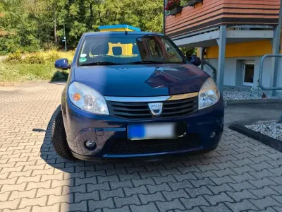Gebraucht Dacia Sandero 75 PS (55 kW) 2009 Blau Kleinwagen