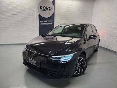 Gebraucht VW Golf Life 150 PS (110 kW) 2022 Schwarz Limousine