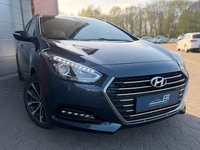 Usata Hyundai i40 Style 141 CV (103 kW) 2016 Blu Station wagon
