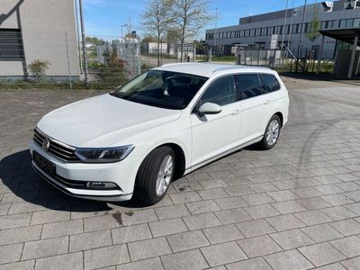 gebraucht VW Passat Variant 2.0 TDI SCR 140kW DSG Highlin...