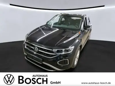 Gebraucht VW T-Roc Style 110 PS (80 kW) 2023 Deep black perleffekt SUV
