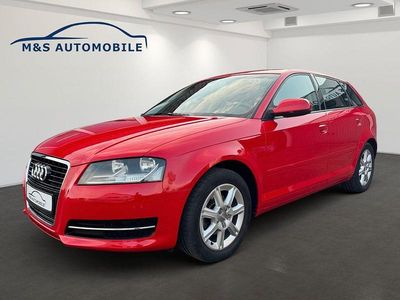 Gebraucht Audi A3 Ambiente 105 PS (77 kW) 2011 Rot Kleinwagen