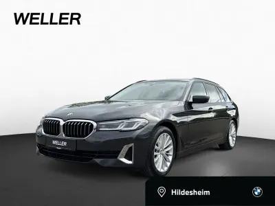 Gebraucht BMW 520 Comfort Edition 190 PS (139 kW) 2023 Sophistograu (grau) Kombi
