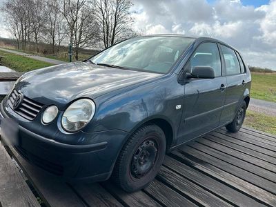 Second-hand VW Polo 75 CP (55 kW) 2004 Albastru Hatchback