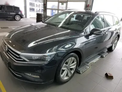 Gebraucht VW Passat Business 200 PS (147 kW) 2021 Schwarz Kombi