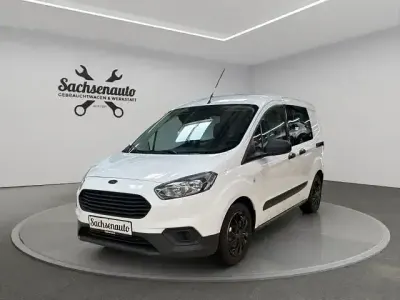 Używany Ford Transit 101 KM (74 kW) 2019 Biały Kombi