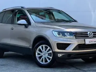 Gebraucht VW Touareg 262 PS (192 kW) 2015 Sweet date gold/palladium SUV