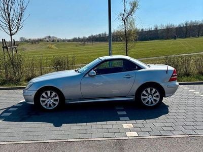 Usata Mercedes SLK230 197 CV (144 kW) 2000 Argento Cabrio