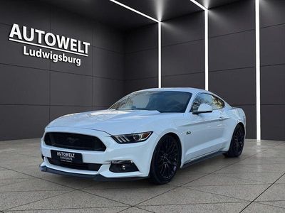 Weiß Gebraucht 2016 Ford Mustang GT Fastback Coupé | 31.936 € (Fairer Preis)