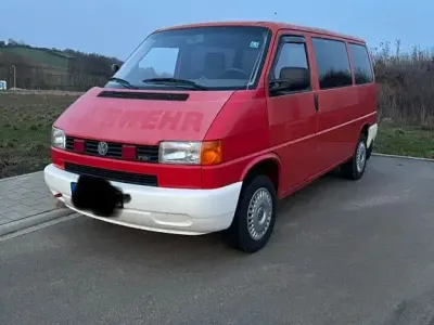 Gebraucht VW Caravelle 88 PS (64 kW) 1999 Rot Van