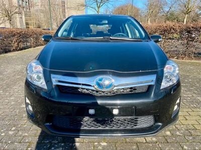 Toyota Auris Hybrid