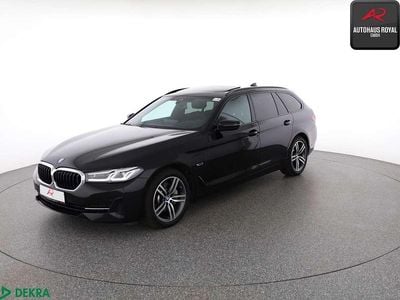 Schwarz Gebraucht 2022 BMW 530e Shadowline Kombi | 29.480 € (Superpreis)